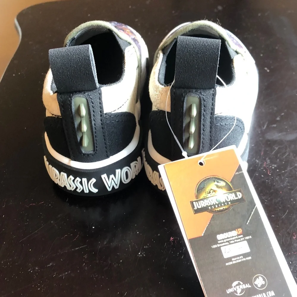 Groundup Jurassic World brown glow in the dark shoes size 7 Little kids